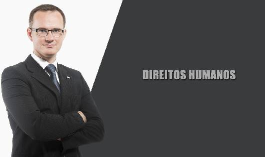 Fomentar a capacitação dos profissionais dos diversos segmentos em questões de gênero, de forma a promover a igualdade e a humanização nos atendimento